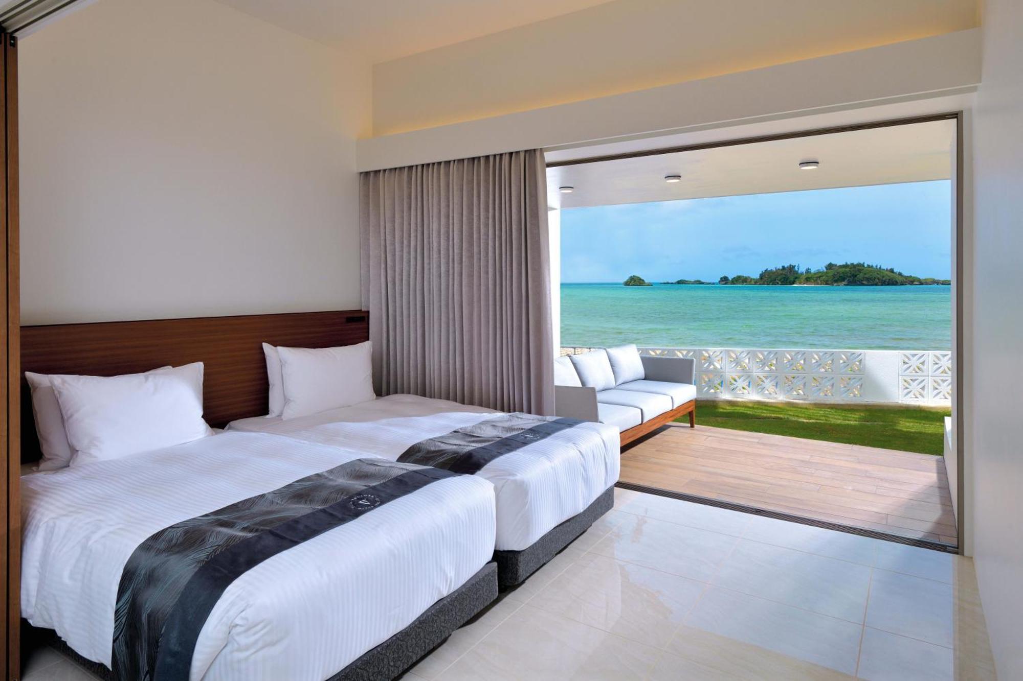Villa Valiosa On The Beach Onna Exterior foto